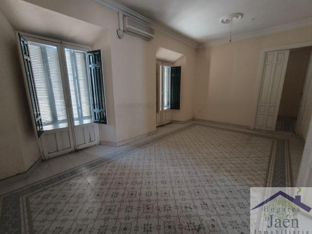 Casa en venta en Villanueva Del Arzobispo, Andalucía