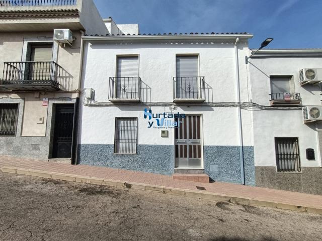 Casa en venta en Sabiote