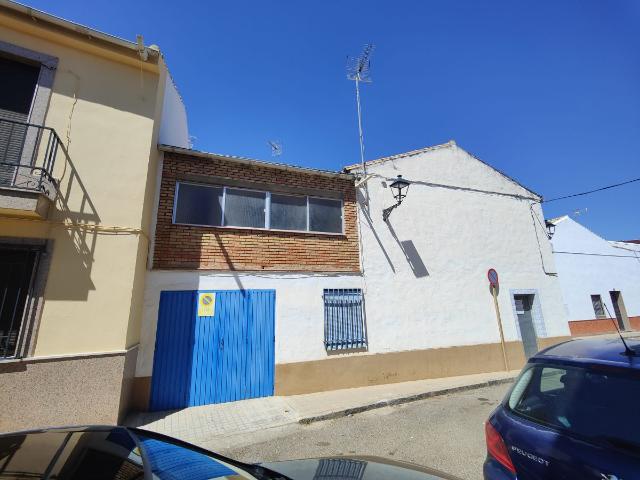 Casa en venta en Marmolejo, Andalucía