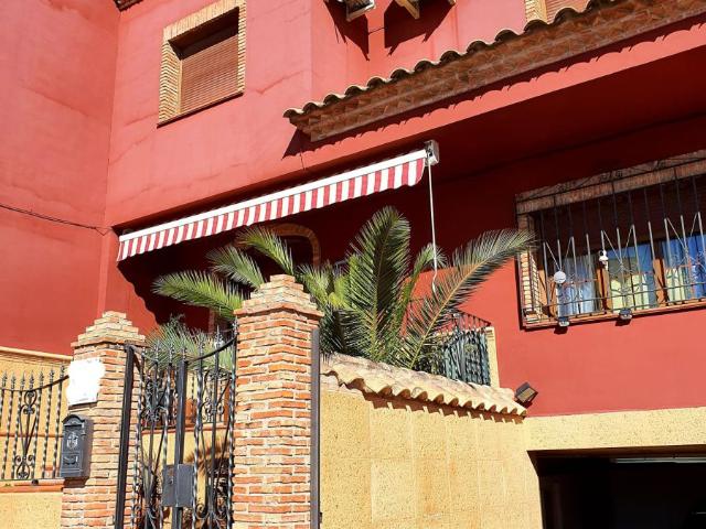 Casa en venta en Villacarrillo, Andalucía