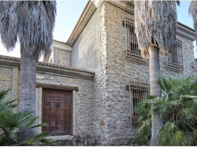 Casa en venta en Grañena, Jaén