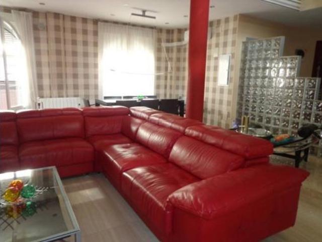 Casa en venta en Jaén, Las Protegidas