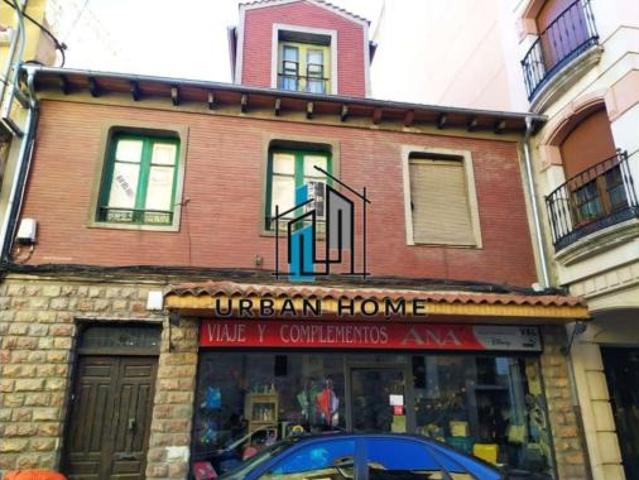 Casa en venta en La Bañeza, Castilla y León
