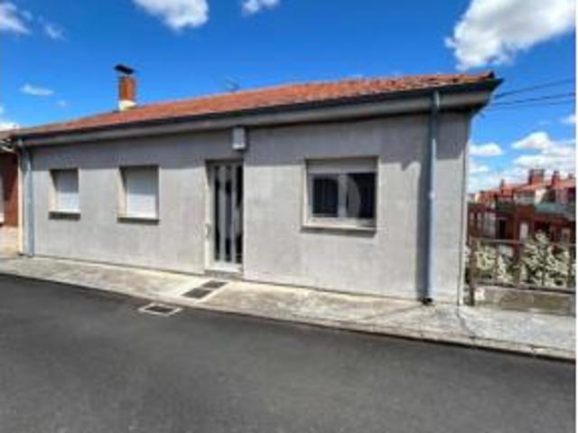 Casa en venta en La Bañeza, Castilla y León