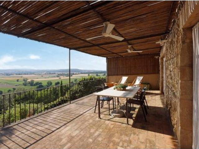 Casa en venta en Castell d'Empordà, Baix Empordà