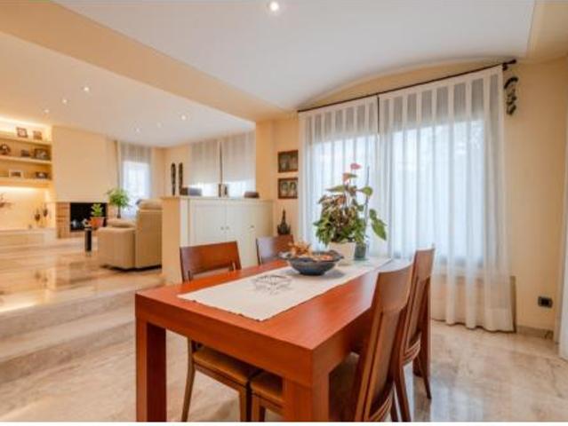 Casa en venta en La Bisbal D'empordà