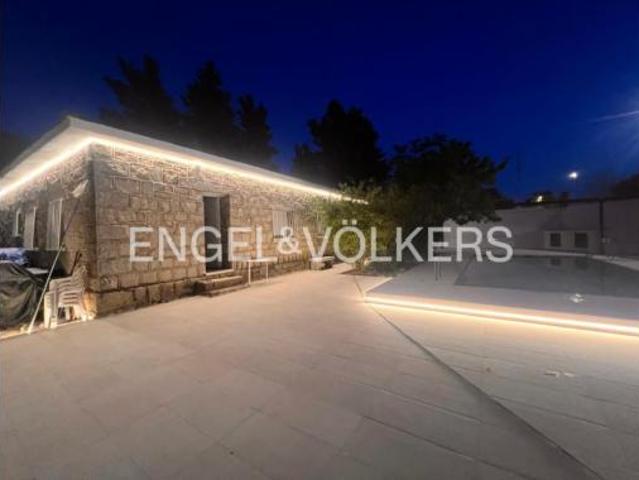 Casa en venta en La Cabrera, Madrid