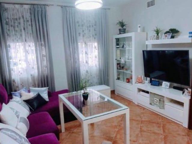 Casa en venta en La Carlota, Andalucía