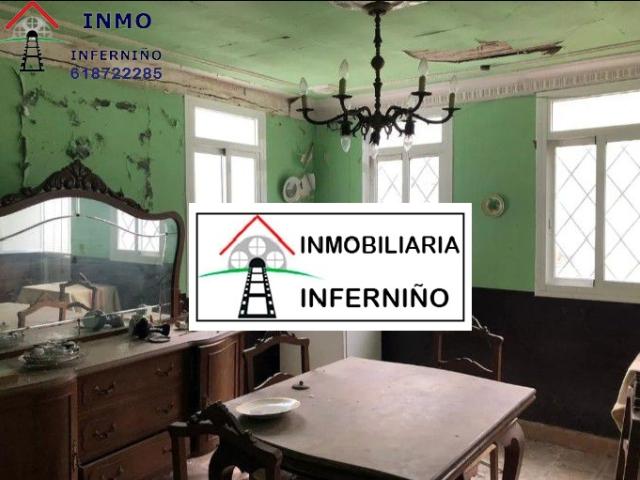 Casa en venta en Neda, Ferrol