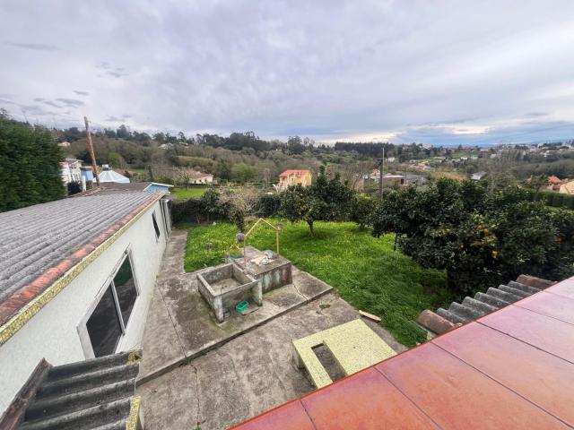 Casa en venta en Oleiros, A Coruña