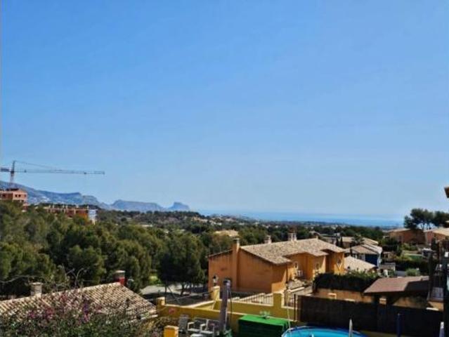 Casa en venta en La Nucia, Urbanización Entrepinos