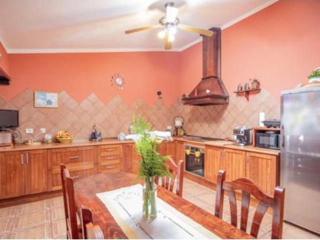 Casa en venta en Camino de Chasna-Montijos, La orotava