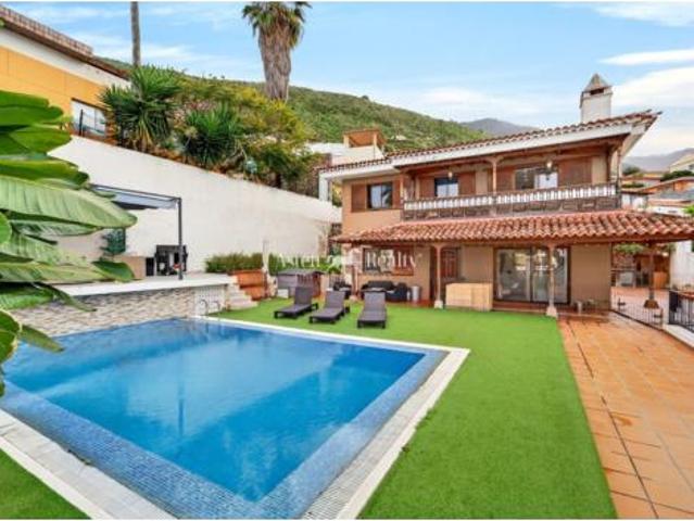 Casa en venta en Las Cuevas, La orotava