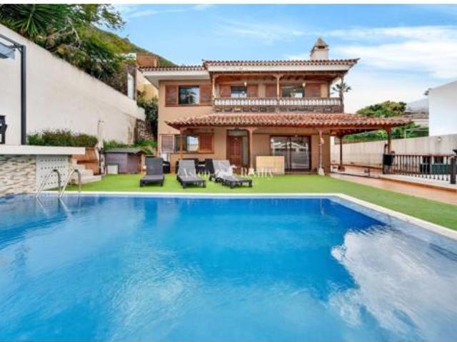 Casa en venta en Las Cuevas, La orotava