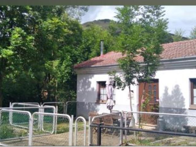 Casa en venta en La Pola De Gordón, Castilla y León
