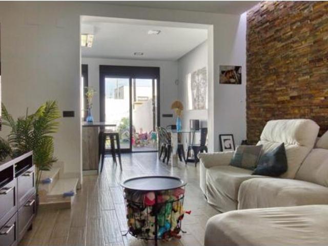 Casa en venta en La Rinconada, Andalucía