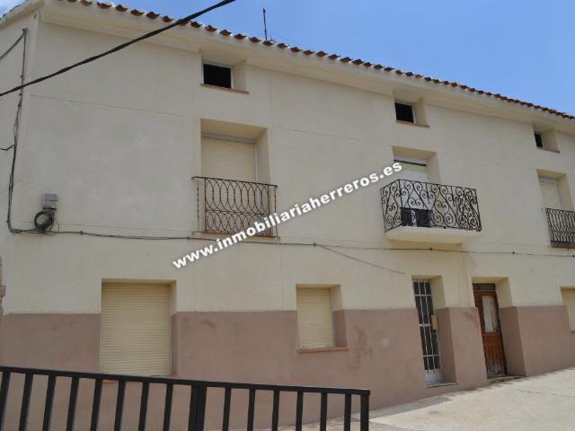 Casa en venta en Ausejo, La Rioja
