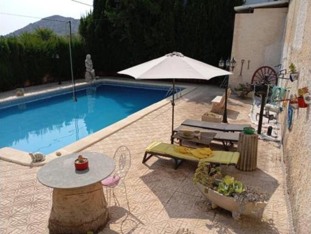 Casa en venta en el Vinalopó Mitjà / El Vinalopó Medio, Valencia