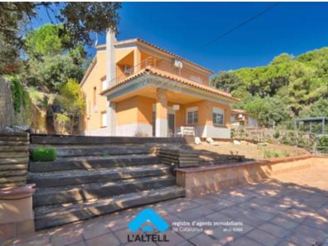 Casa en venta en el Serrat de l'Ocata, l'Ametlla del Vallès