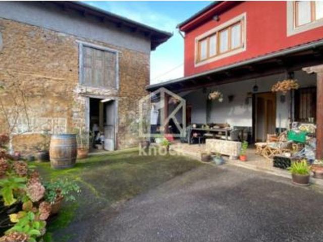 Casa en venta en Langreo, Castandiello