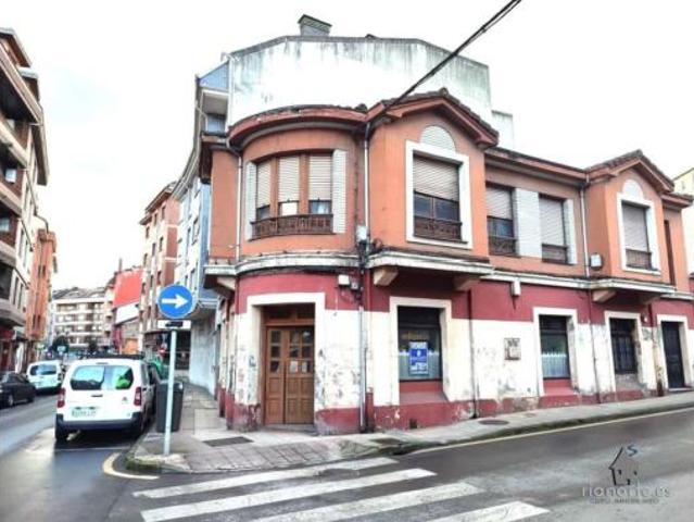 Casa en venta en Castandiello, Langreo