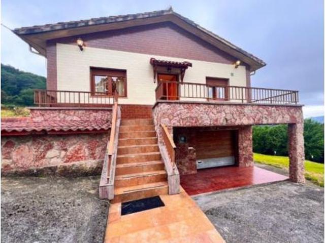 Casa en venta en Langreo, Barrio de San José