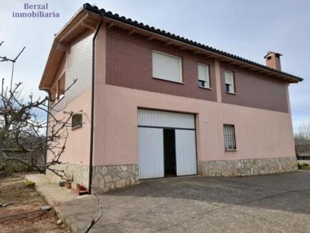 Casa en venta en Lardero, La Rioja