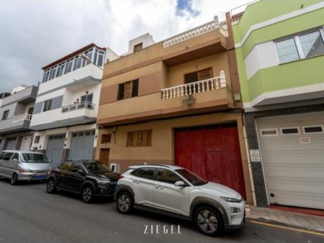 Casa en venta en Tamaraceite, Gran Canaria