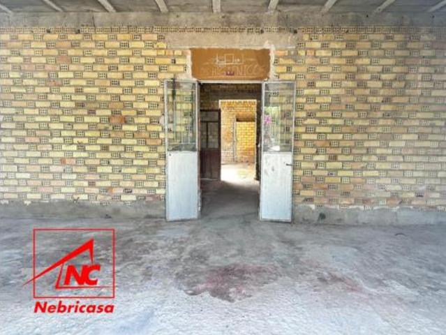 Casa en venta en Lebrija, Andalucía