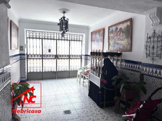 Casa en venta en Lebrija, Andalucía