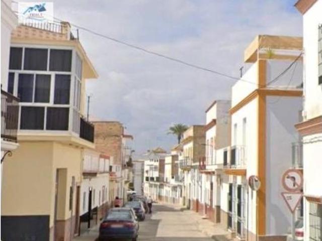 Casa en venta en Lebrija, Andalucía