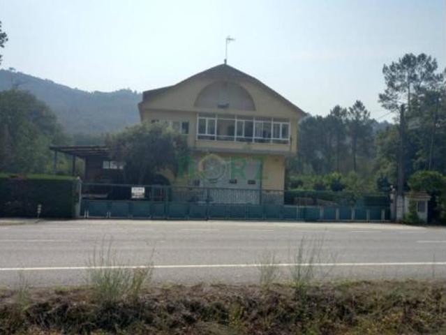 Casa en venta en Ourense, Galicia
