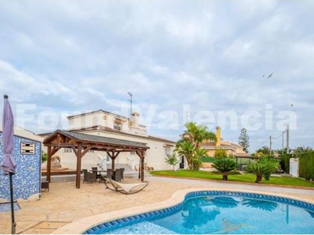 Casa en venta en Los Almendros, el Camp de Túria
