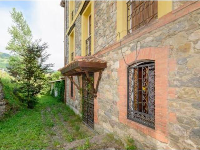 Casa en venta en Lena, Asturias