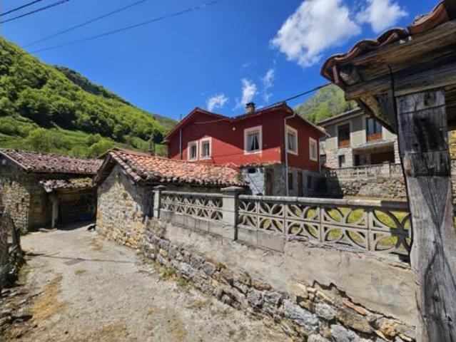 Casa en venta en Lena, Asturias
