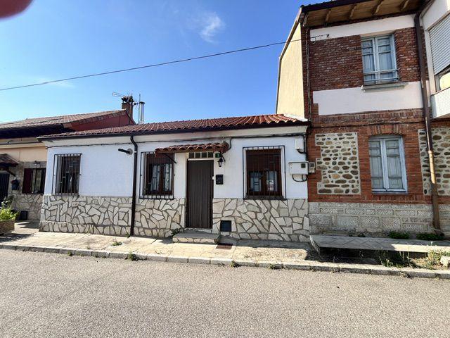 Casa en venta en Carrocera, Castilla y León