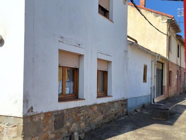 Casa en venta en Magaz de Cepeda, León