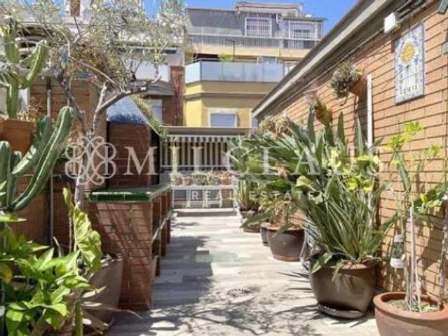 Casa en venta en Districte III, Barcelonès