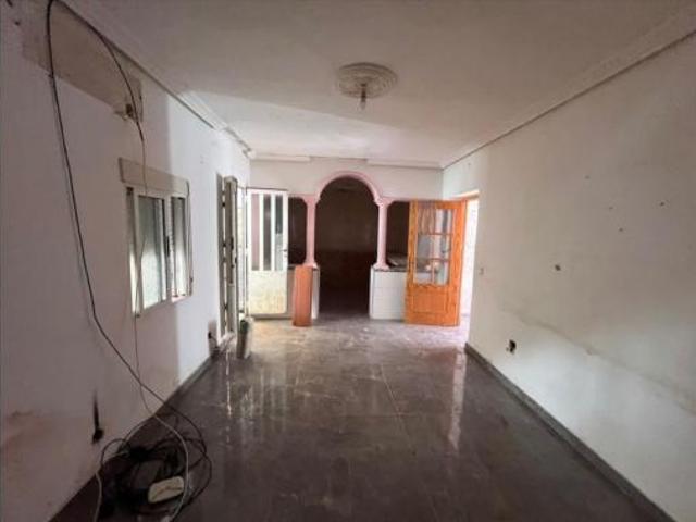 Casa en venta en Linares, Andalucía