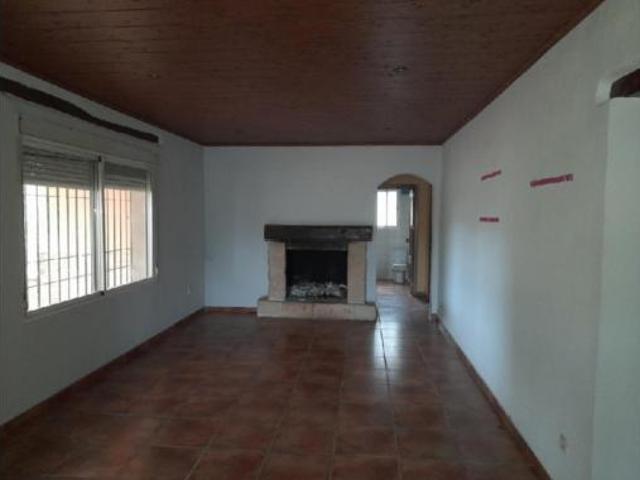 Casa en venta en Linares, Andalucía