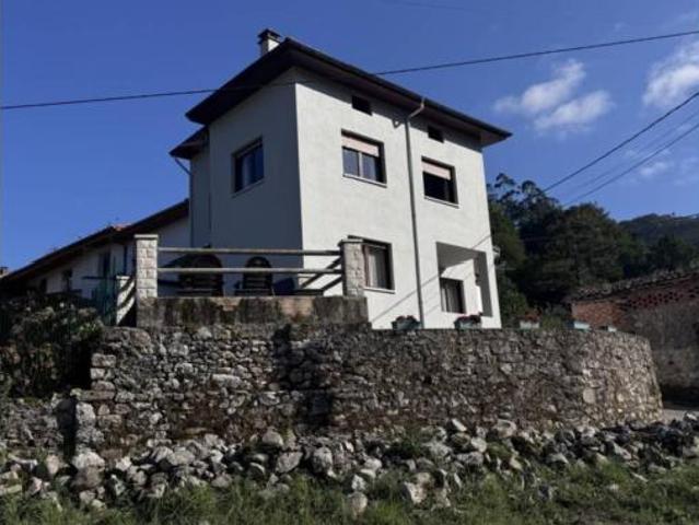 Casa en venta en Bricia, Llanes