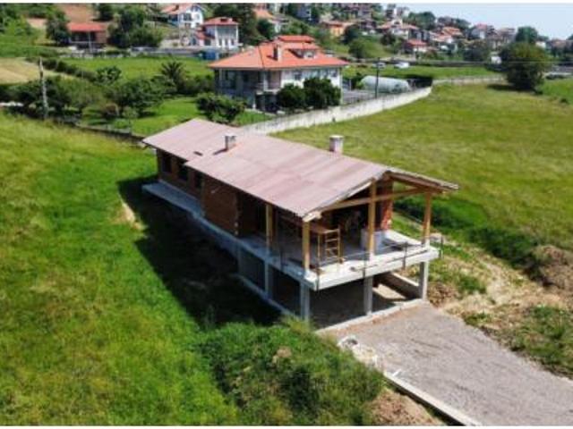 Casa en venta en Llanes, Bricia