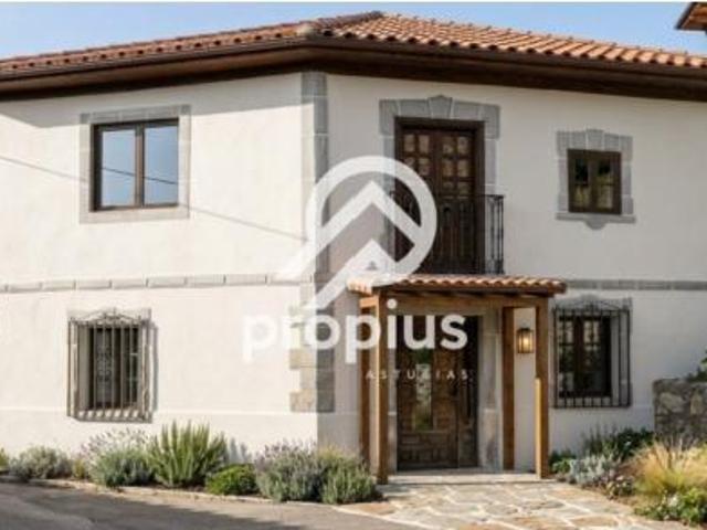 Casa en venta en Bricia, Llanes