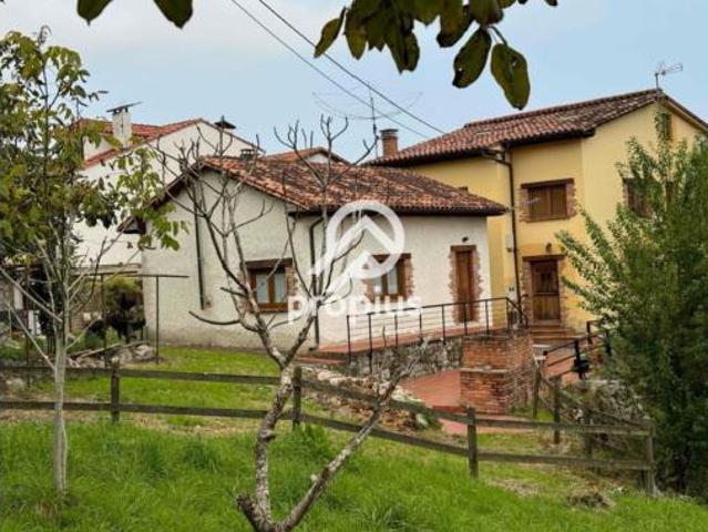 Casa en venta en Llanes, Cue