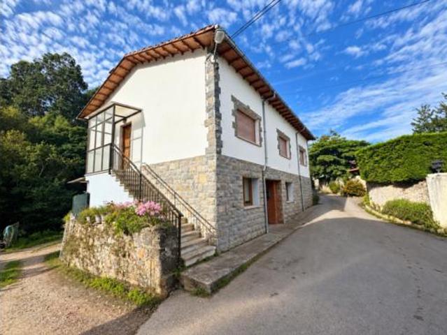 Casa en venta en Naves, Llanes