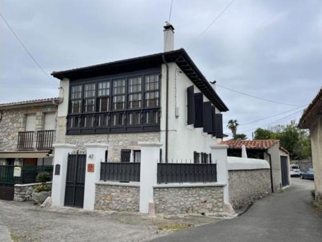 Casa en venta en Llanes, Po