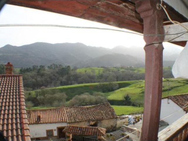 Casa en venta en Llanes, Urbanización El Bosque