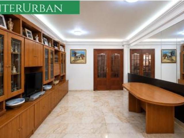 Casa en venta en Llíria, València / Valencia