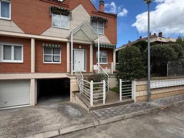 Casa en venta en Montesoria, Logroño