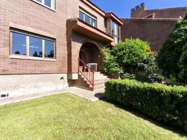 Casa en venta en Montesoria, Logroño